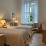 Boutique 3*