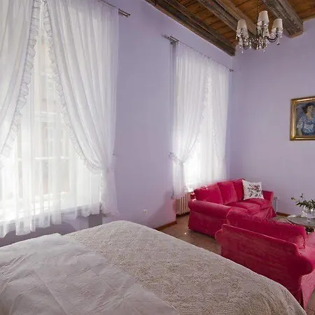 Boutique 4*